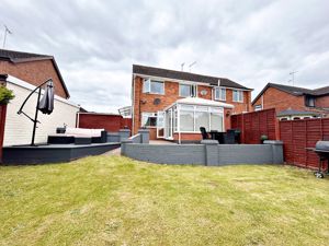 Rear- click for photo gallery